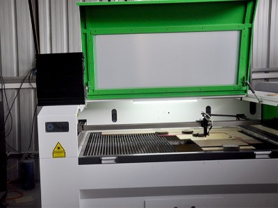 博藝-展示制品生產(chǎn)設(shè)備